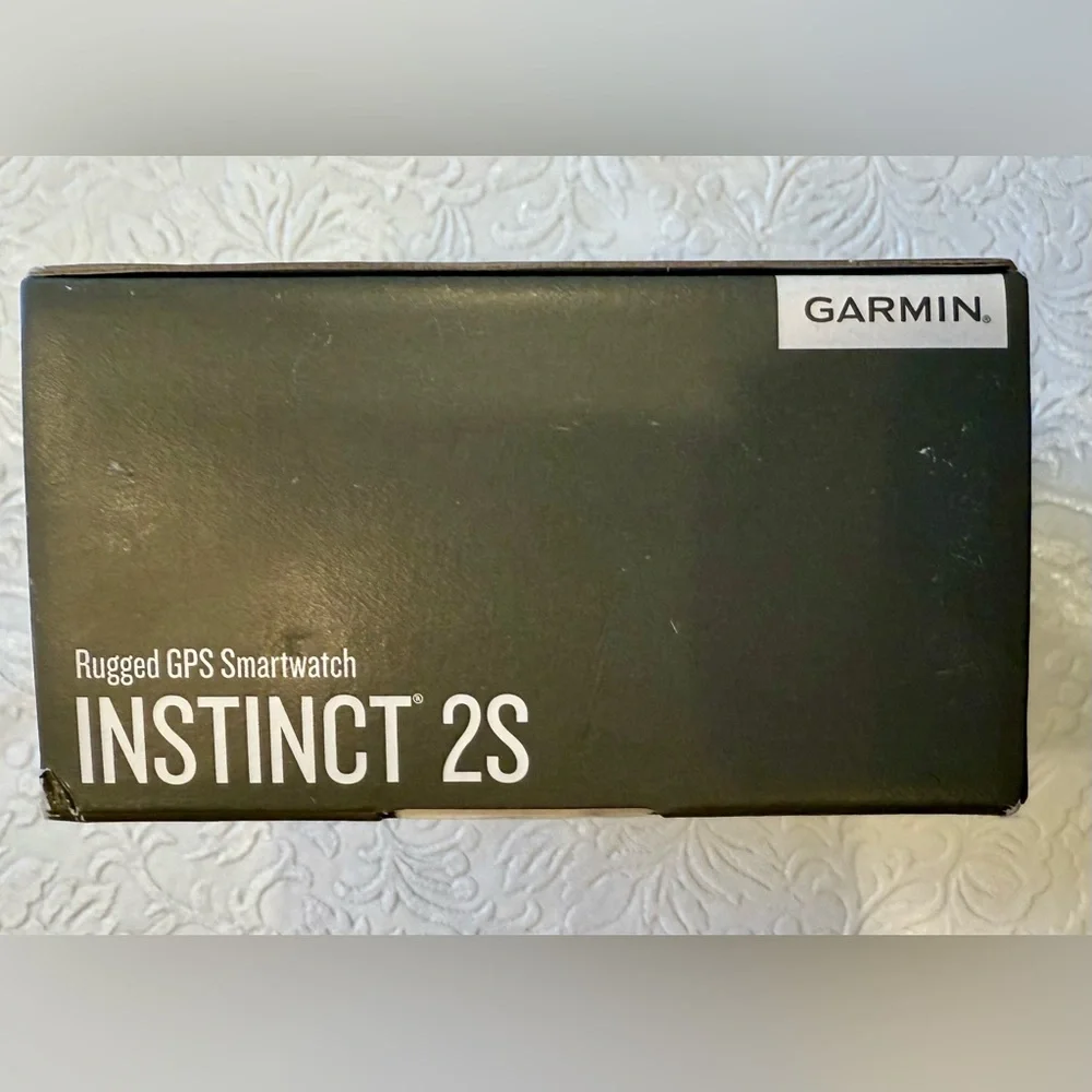 Garmin Instinct 2S Solar 40MM Standard Edition Smartwatch w/charging cable NWT